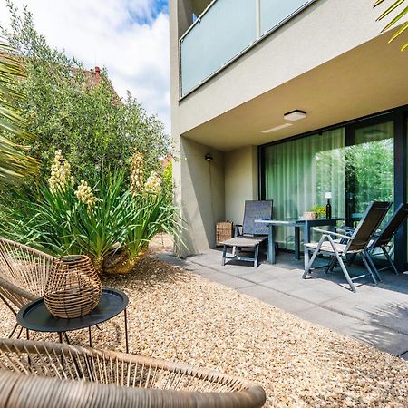 Palm Garden Apartment 2 Микулов Экстерьер фото